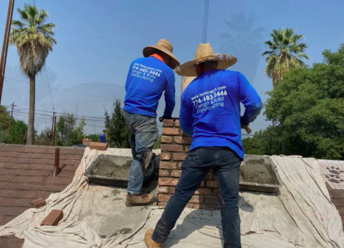 this image shows bricklayers in Encinitas, California